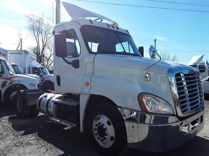 2018 FREIGHTLINER/MERCEDES CASCADIA 125