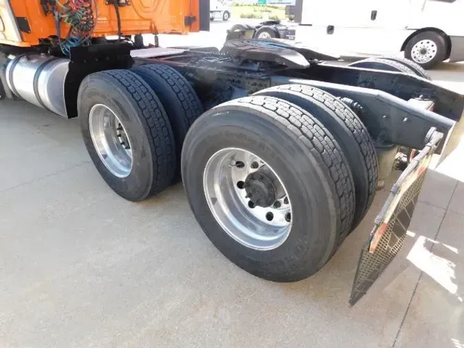 2019 Freightliner New Cascadia 126