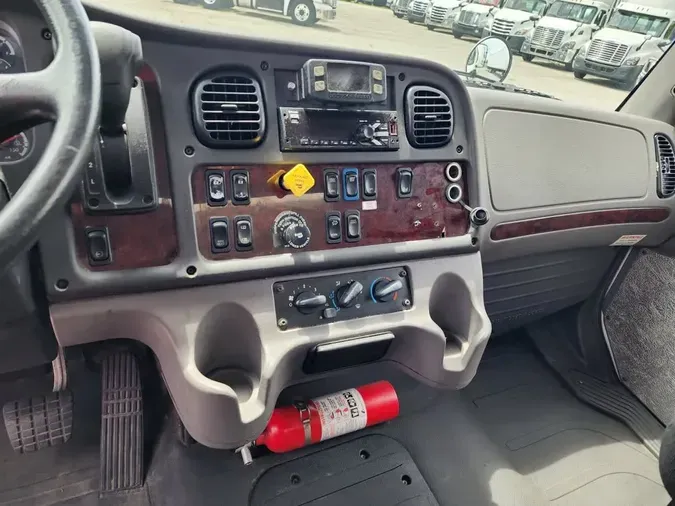 2019 FREIGHTLINER/MERCEDES M2 106