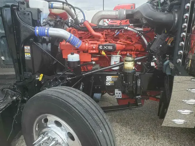 2022 PETERBILT 389