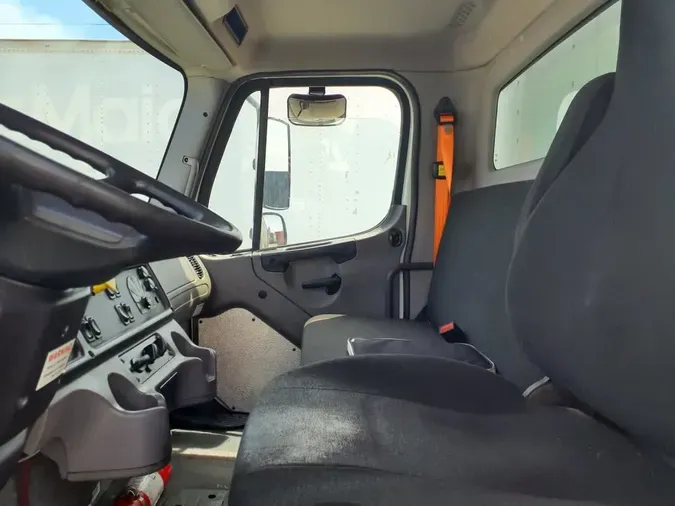 2019 FREIGHTLINER/MERCEDES M2 106