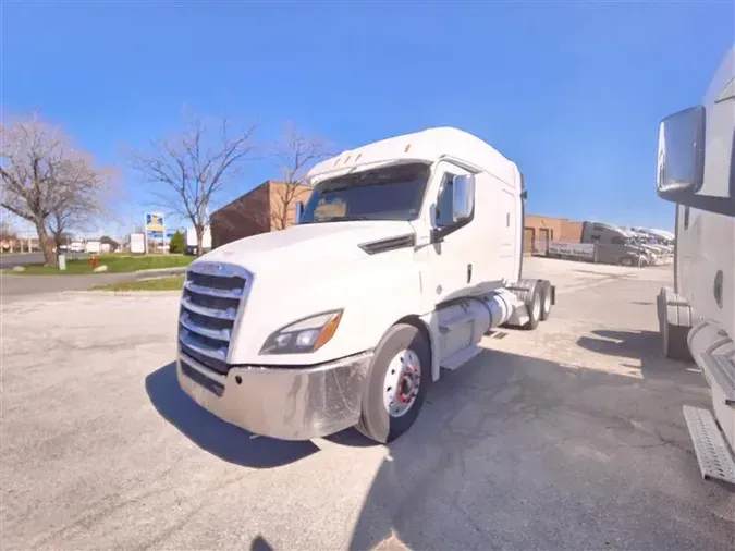 2020 FREIGHTLINER CA126