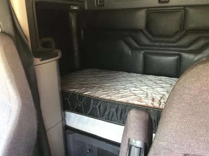 2019 FREIGHTLINER CASCADIA
