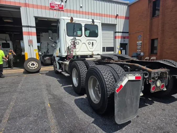 2019 FREIGHTLINER NEW CASCADIA PX12664