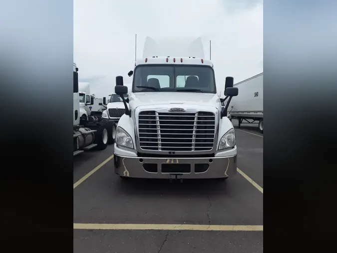 2019 FREIGHTLINER/MERCEDES CASCADIA 125