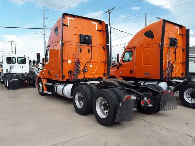 2019 FREIGHTLINER NEW CASCADIA PX12664