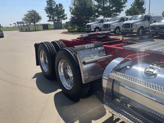 2022 Peterbilt 567