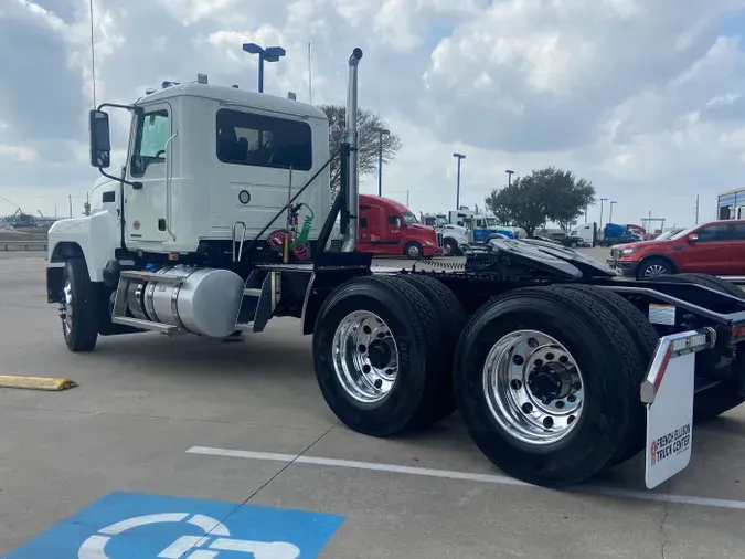 2026 Mack Pinnacle PI64b778e93cfda61cd9ba21ac7fef084f47