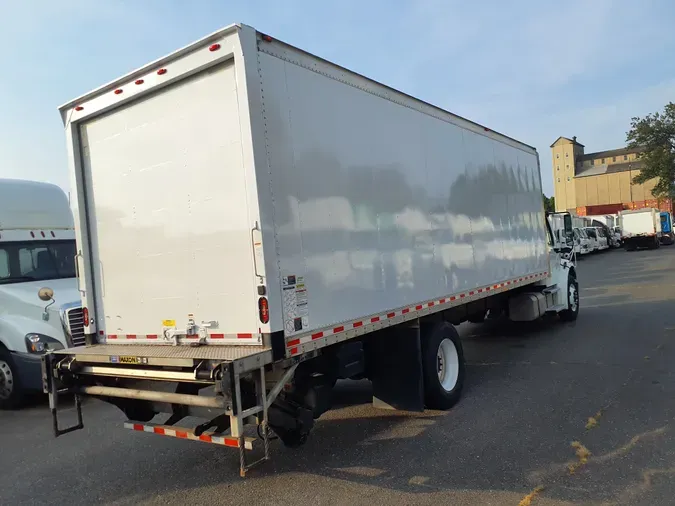 2018 FREIGHTLINER/MERCEDES M2 106