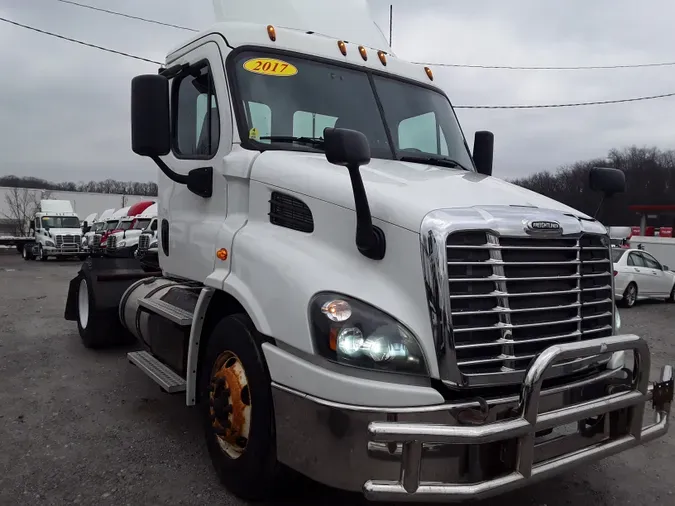 2017 FREIGHTLINER/MERCEDES CASCADIA 113