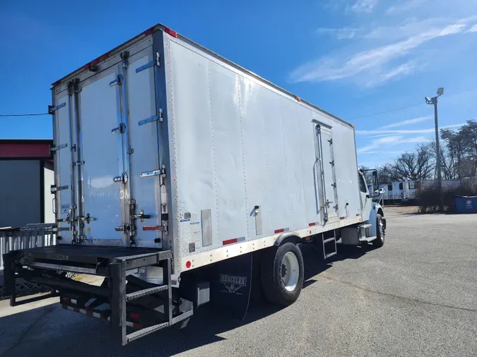 2018 FREIGHTLINER/MERCEDES M2 106