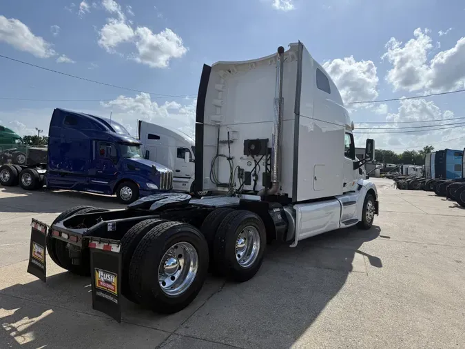 2022 Peterbilt 579
