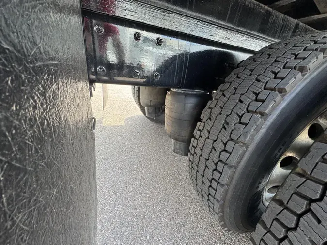 2020 Peterbilt 337