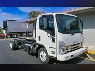 2024 Isuzu NPR-HD