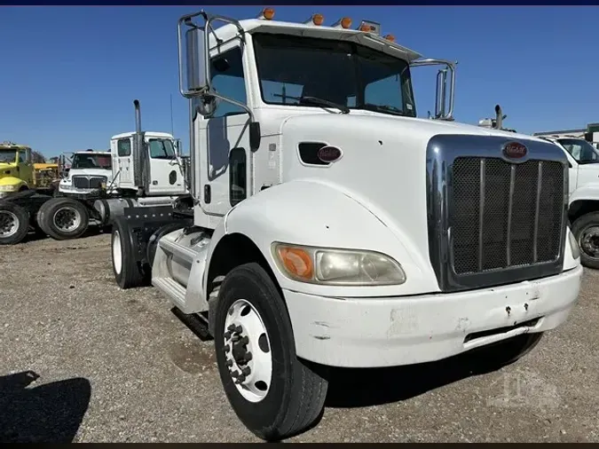 2011 PETERBILT 337