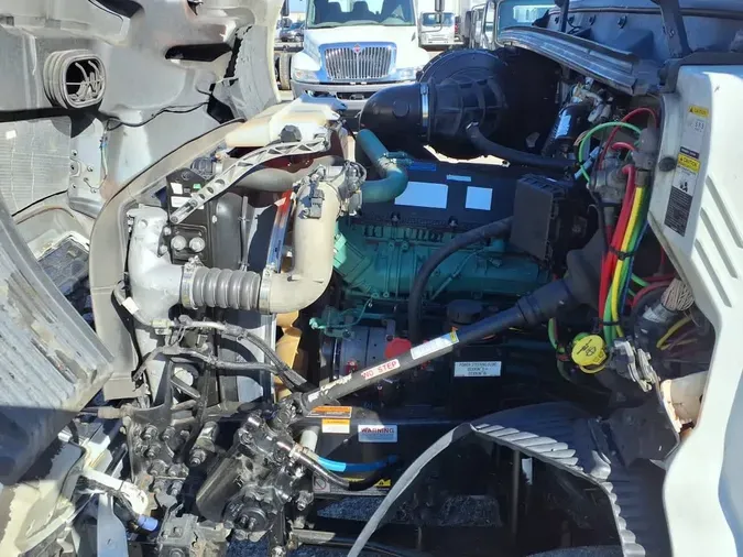 2020 VOLVO VNR64T-640b78abffd0abacb02f271c12993e80600