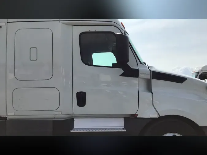 2020 Freightliner Cascadia