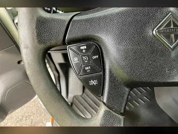 2019 INT LT625 6x4