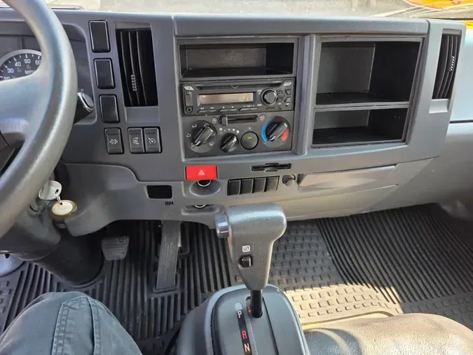 2019 ISUZU NQR