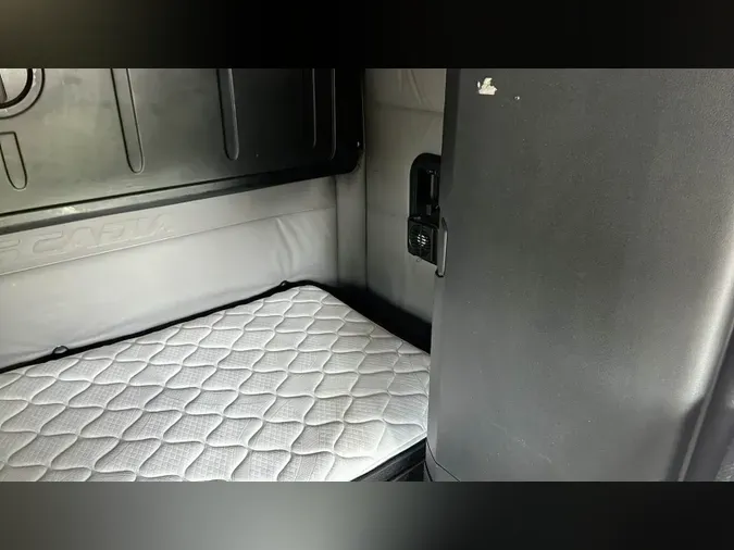 2020 Freightliner Cascadia