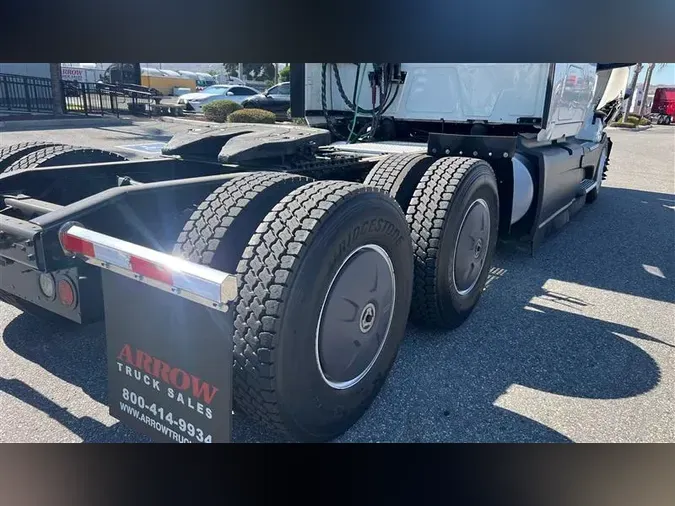 2022 INTERNATIONAL LT625