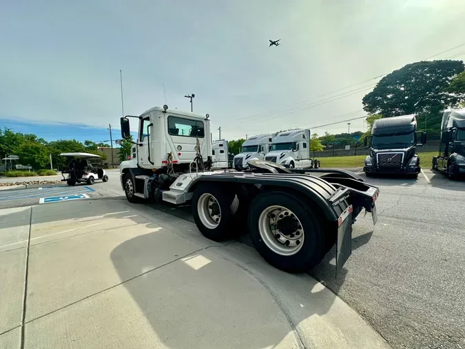 2020 Mack ANTHEM 64T