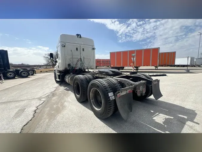 2020 Freightliner Cascadia