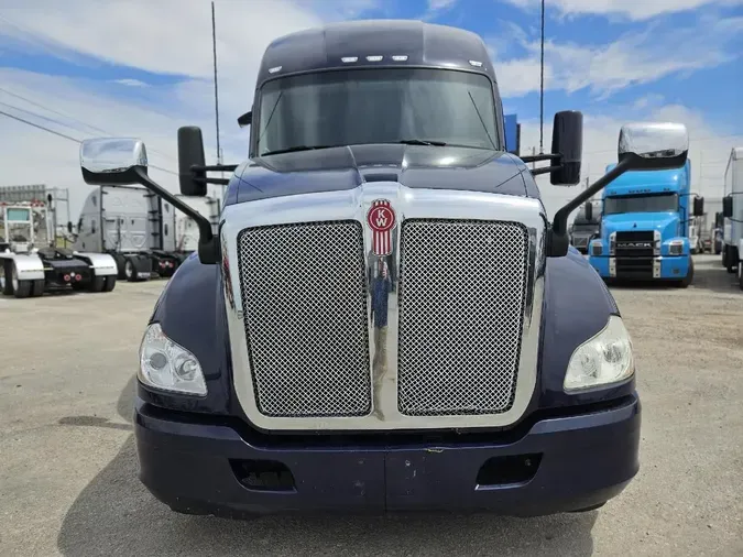 2022 KENWORTH T680