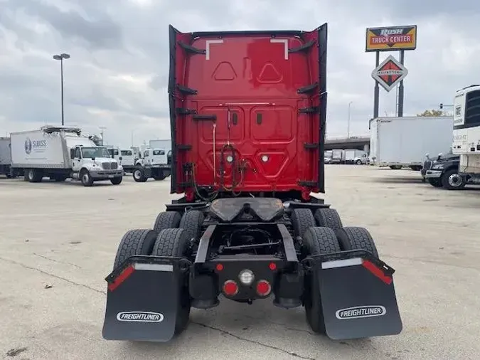 2021 Freightliner Cascadia