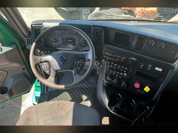 2021 INT LT625 6x4