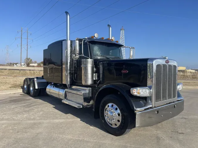 2022 Peterbilt 389