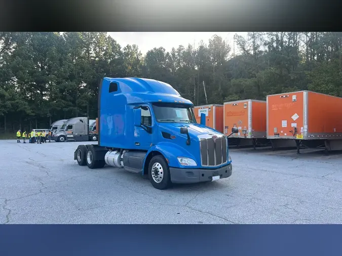 2022 Peterbilt 579b7a109197cd1172834ffc6d408fc10e9