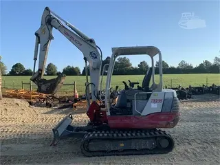 2013 TAKEUCHI TB235
