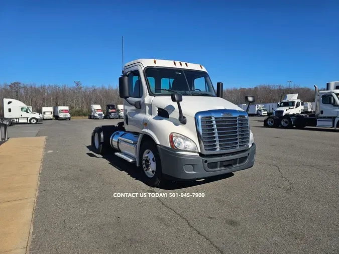 2019 FREIGHTLINER/MERCEDES CASCADIA 113