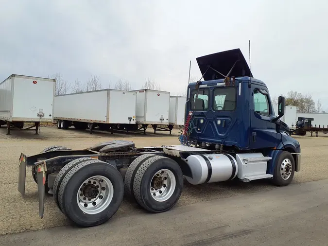 2020 FREIGHTLINER/MERCEDES NEW CASCADIA PX12664