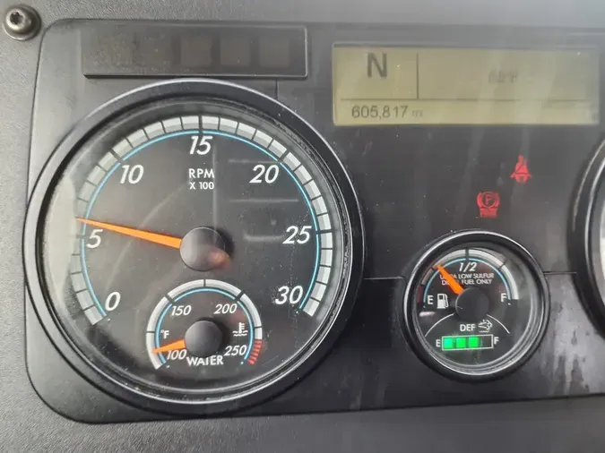 2019 FREIGHTLINER/MERCEDES CASCADIA 125