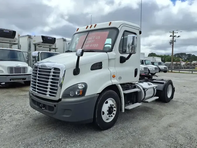 2018 FREIGHTLINER CASCADIA 113b7a83b9cc79c0a236beb468efe6cf9c4