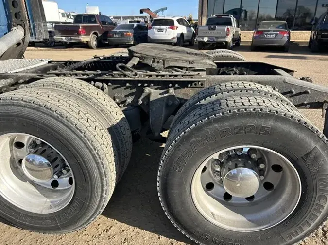 2010 FREIGHTLINER CASCADIA 125b7a86a92a5d3e8807c38dd36503caac3