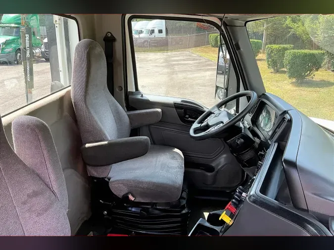 2021 INT LT625 6x4