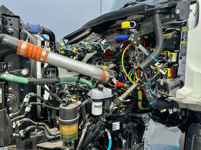 2025 KENWORTH T480V