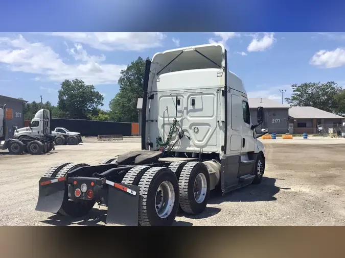 2020 Freightliner Cascadia