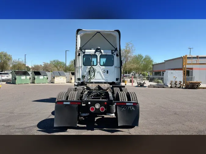 2020 Freightliner Cascadia 126b7aecb2dcacea22bc95fa480889ae81a