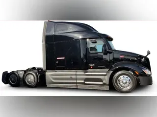 2023 Peterbilt 579