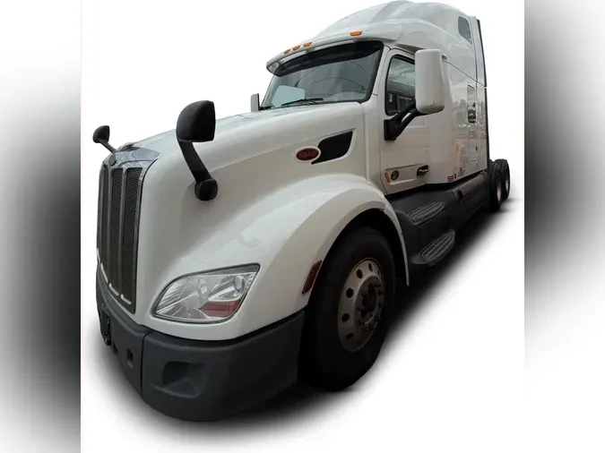 2021 Peterbilt 579b7b18fba7fab89a240df4306cc37c153