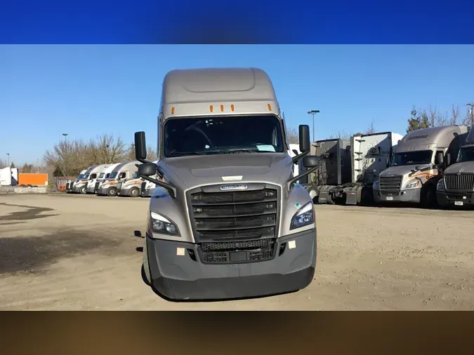 2022 Freightliner Cascadia