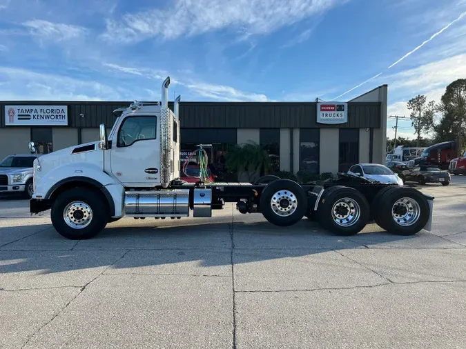 2026 Kenworth T880b7b5eac415193e1add4f0d8714c31dd5