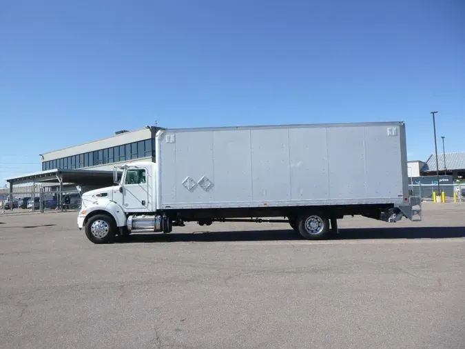 2020 Peterbilt 337