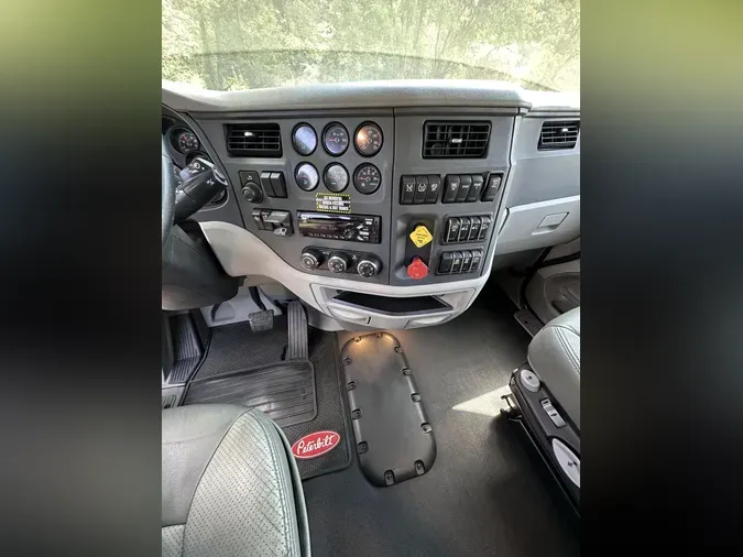 2021 Peterbilt 579b7b89660836a4ea6aaee40a7b41ab2ef