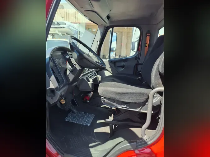 2019 FREIGHTLINER/MERCEDES M2 106b7b96b47c7c705532ee9d0760a5420bd