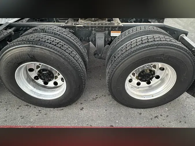 2024 Freightliner Cascadia 126